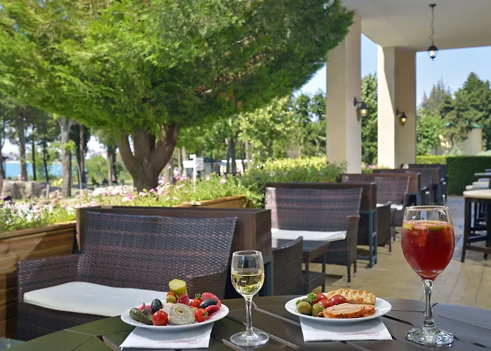 Sol By Melia Nessebar Mare All Inclusive Üdülőközpont