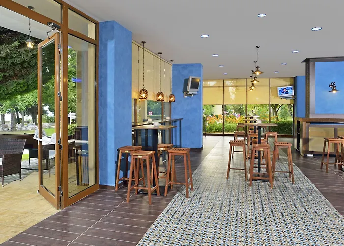 Sol By Melia Nessebar Mare All Inclusive Üdülőközpont