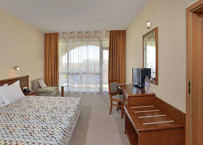 Üdülőközpont Sol By Melia Nessebar Mare All Inclusive 4*